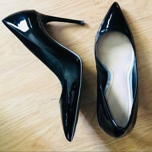 ZARA PATENT LEATHER BLACK PUMPS SIZE 40